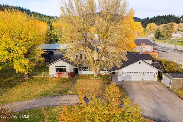 10 Lewiston Ave, Pinehurst, ID 83850