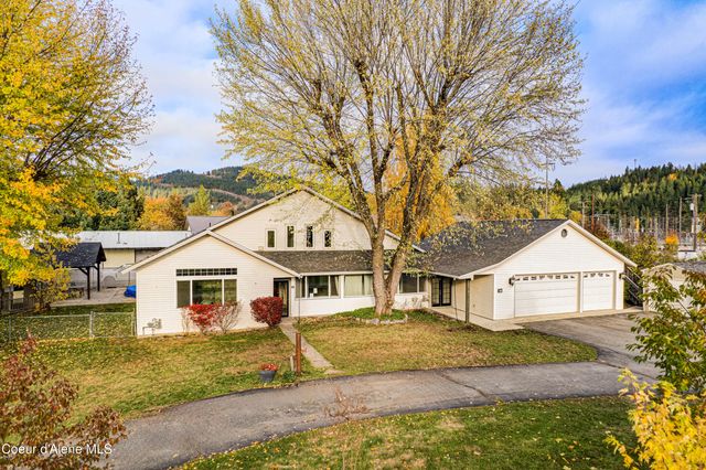 10 Lewiston Ave, Pinehurst, ID 83850