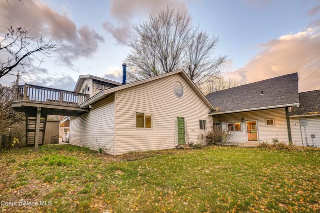 10 Lewiston Ave, Pinehurst, ID 83850