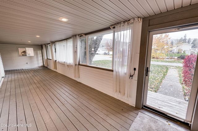 10 Lewiston Ave, Pinehurst, ID 83850