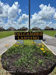 10 Delcambre Road, Breaux Bridge, LA 70517