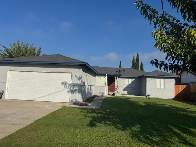 3425 Heather Ln, Ceres, CA 95307