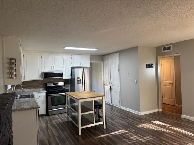 3425 Heather Ln, Ceres, CA 95307