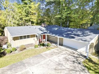 195 Sunset Drive S, Granville, OH 43023