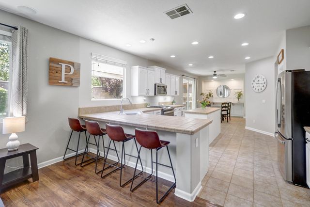 814 Farrington, Lincoln, CA 95648