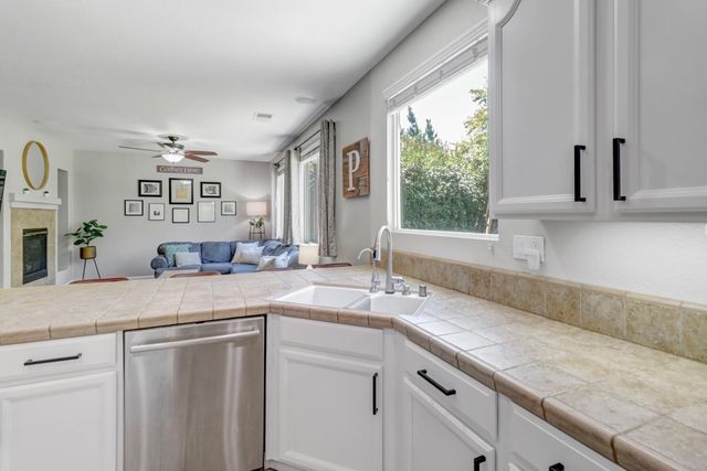 814 Farrington, Lincoln, CA 95648