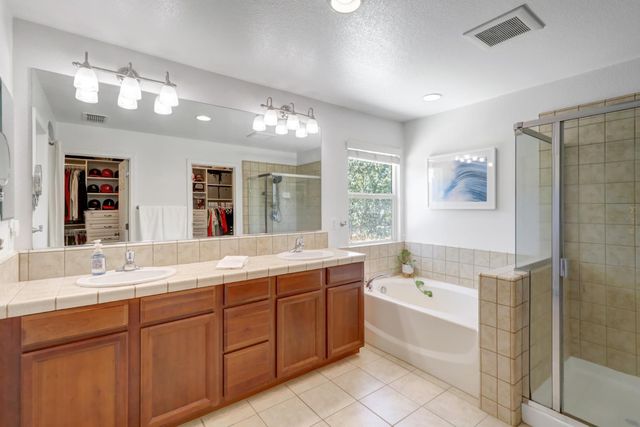 814 Farrington, Lincoln, CA 95648