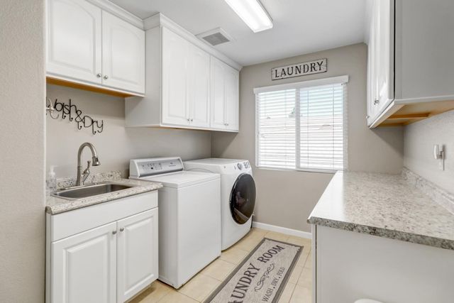 814 Farrington, Lincoln, CA 95648