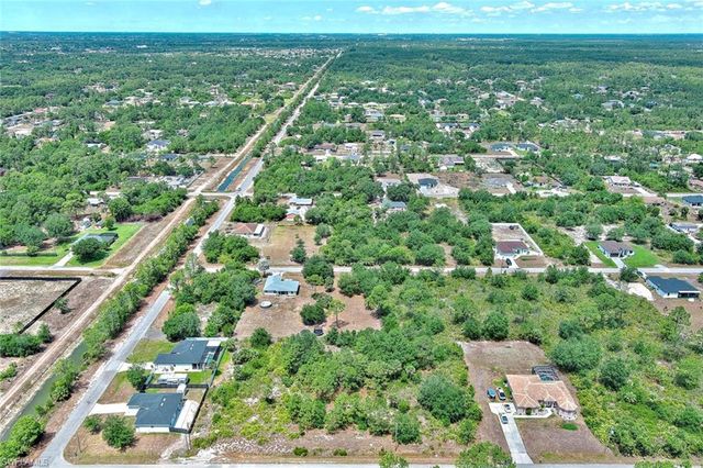 805 Lincoln AVE, Lehigh Acres, FL 33972