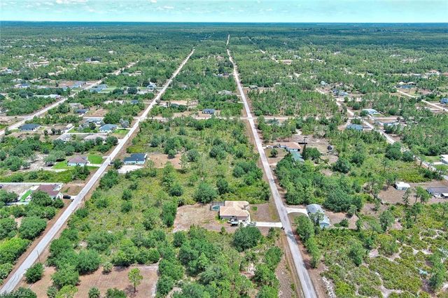 805 Lincoln AVE, Lehigh Acres, FL 33972