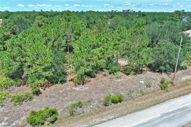 805 Lincoln AVE, Lehigh Acres, FL 33972