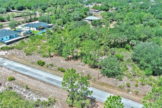 805 Lincoln AVE, Lehigh Acres, FL 33972