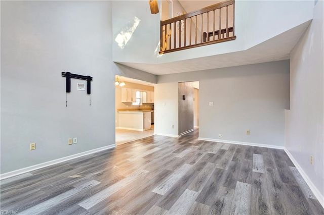 806 Holland CT, Newport News, VA 23608