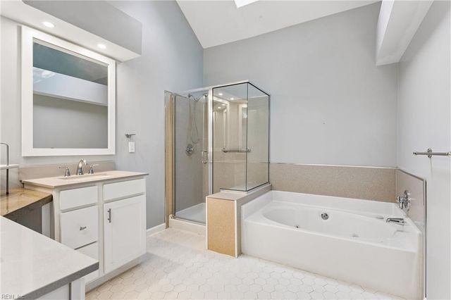 806 Holland CT, Newport News, VA 23608