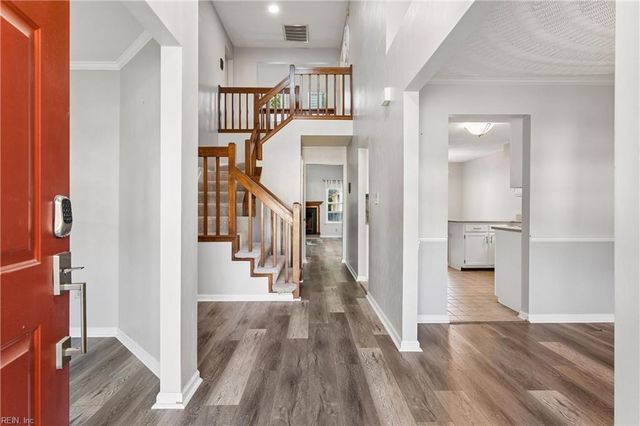 806 Holland CT, Newport News, VA 23608