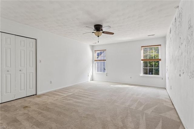 806 Holland CT, Newport News, VA 23608