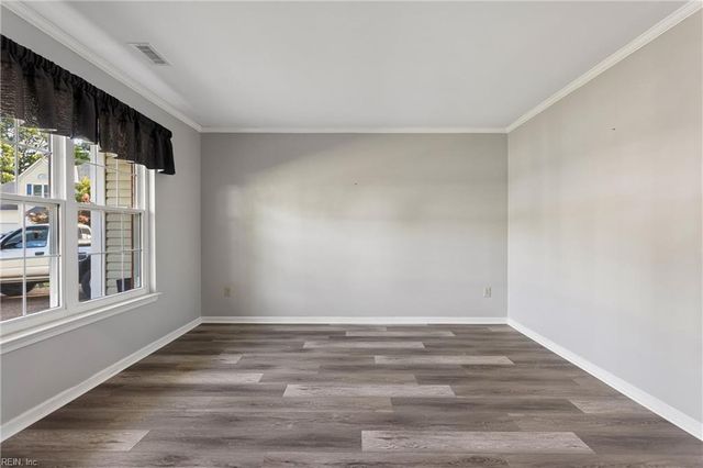806 Holland CT, Newport News, VA 23608
