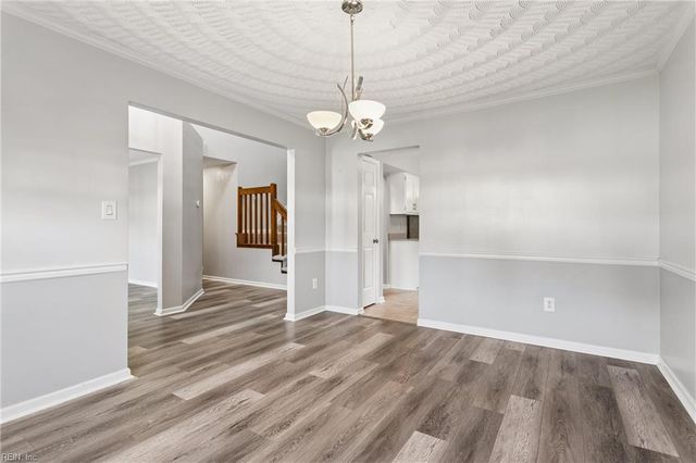 806 Holland CT, Newport News, VA 23608
