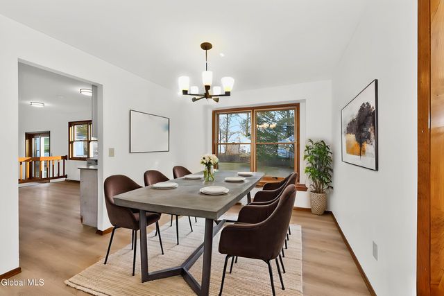 18 Rockefeller Boulevard, Rensselaer, NY 12144