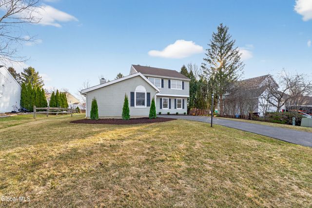 18 Rockefeller Boulevard, Rensselaer, NY 12144