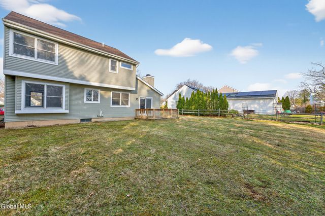 18 Rockefeller Boulevard, Rensselaer, NY 12144