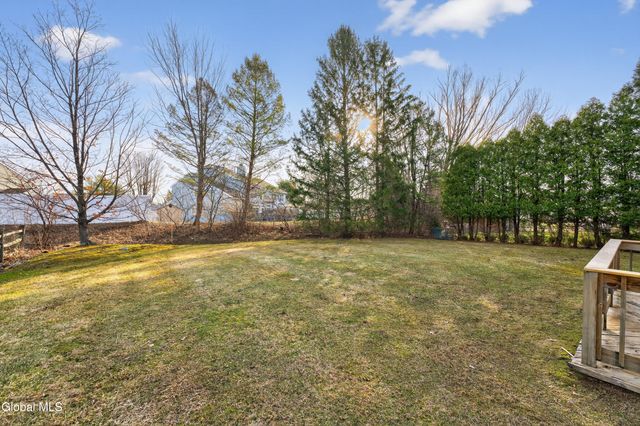 18 Rockefeller Boulevard, Rensselaer, NY 12144