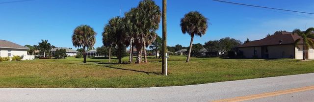 847 ROTONDA CIRCLE, Rotonda West, FL 33947