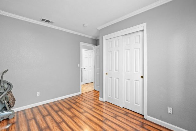 446 Port St, Los Banos, CA 93635