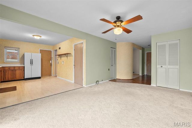 10275 Julius Northway, St Louis, MO 63127