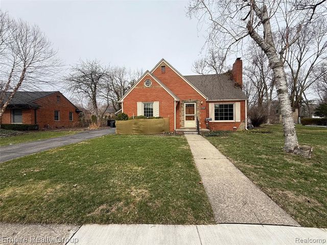 32321 Arlington Drive, Beverly Hills, MI 48025