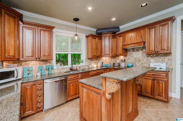 11 CROSSBROOK CIRCLE, Chelsea, AL 35043