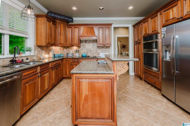11 CROSSBROOK CIRCLE, Chelsea, AL 35043