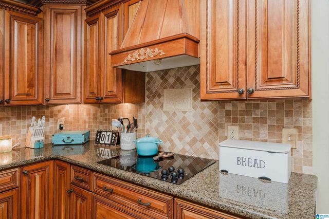 11 CROSSBROOK CIRCLE, Chelsea, AL 35043