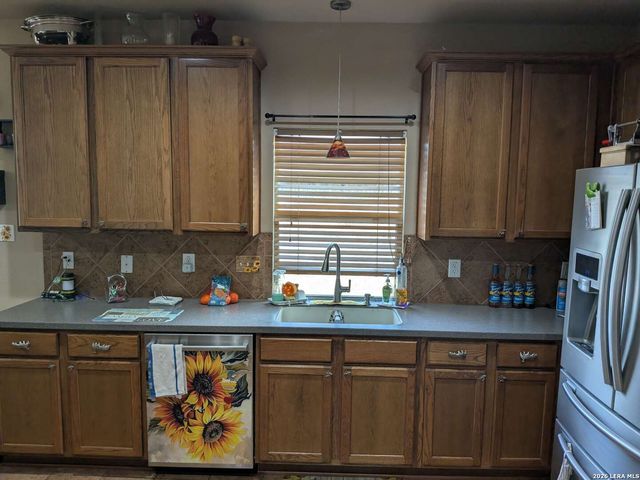 2121 Dragon TRL, New Braunfels, TX 78130