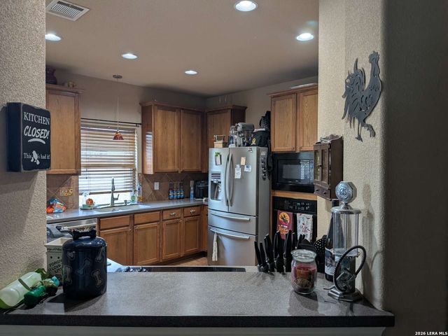 2121 Dragon TRL, New Braunfels, TX 78130