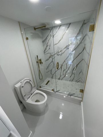 800 SE 20th Avenue 105, Deerfield Beach, FL 33441