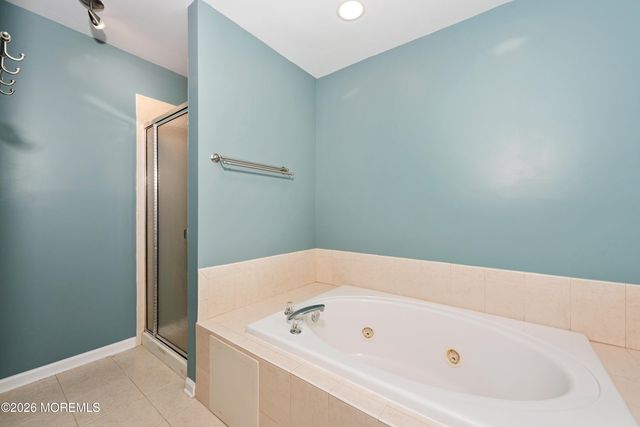 46 Buford Court, Tinton Falls, NJ 07753