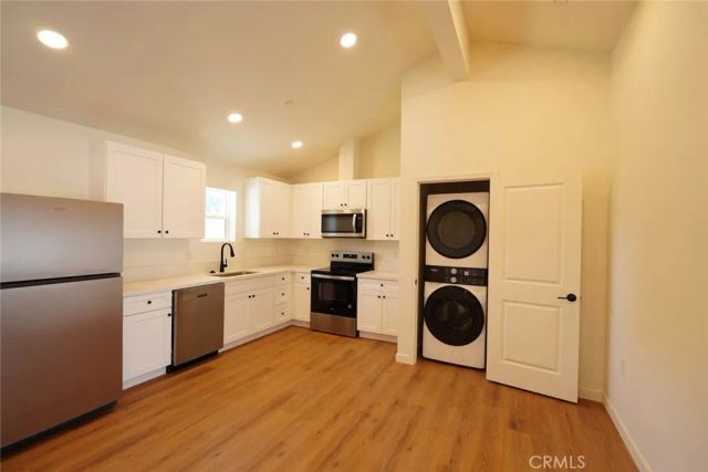 4807 Charlotte Way, Riverside, CA 92504