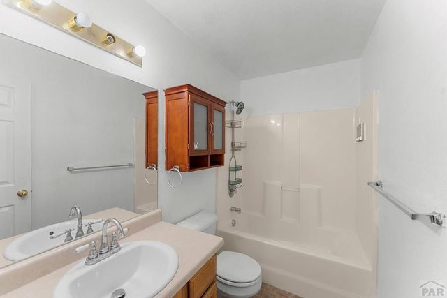 2717 Ontario St, Pueblo, CO 81004