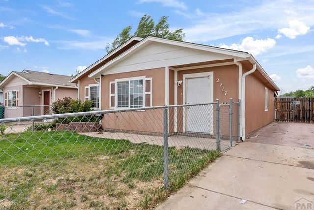 2717 Ontario St, Pueblo, CO 81004