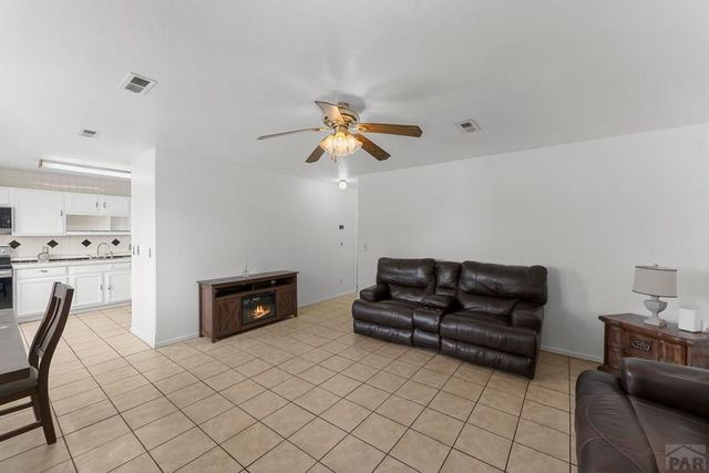 2717 Ontario St, Pueblo, CO 81004