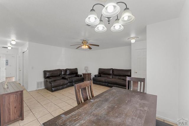 2717 Ontario St, Pueblo, CO 81004