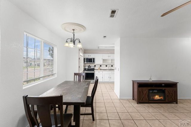 2717 Ontario St, Pueblo, CO 81004
