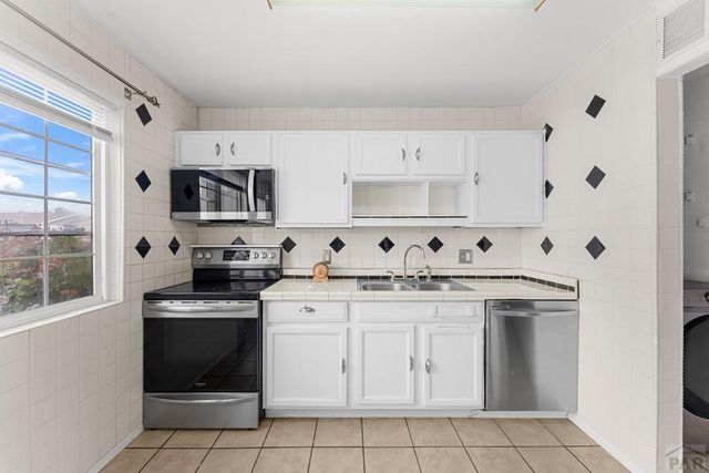 2717 Ontario St, Pueblo, CO 81004