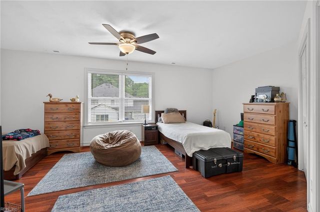 817 Satinwood CT, Chesapeake, VA 23322