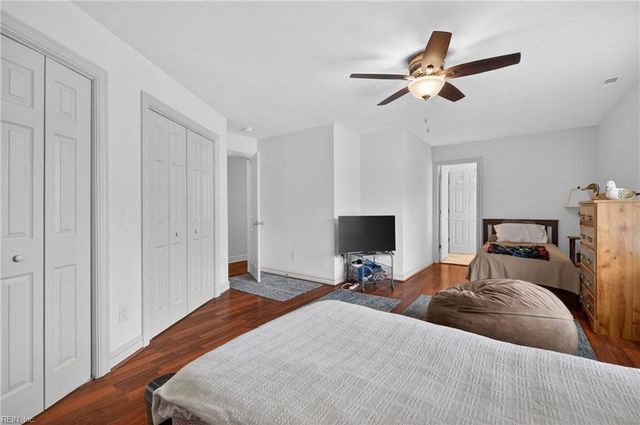 817 Satinwood CT, Chesapeake, VA 23322