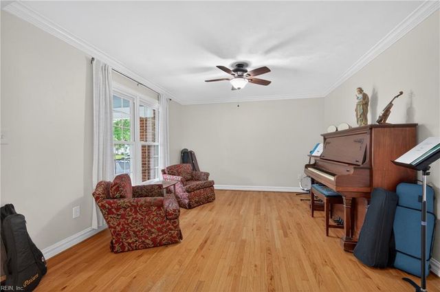 817 Satinwood CT, Chesapeake, VA 23322