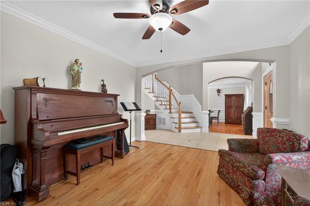 817 Satinwood CT, Chesapeake, VA 23322