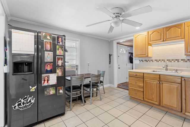 196 Dewey Street, Manchester, NH 03103