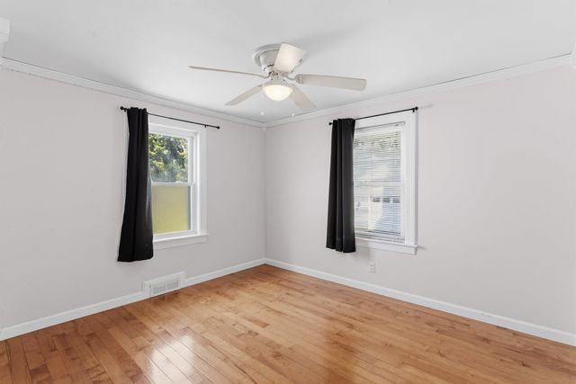 196 Dewey Street, Manchester, NH 03103